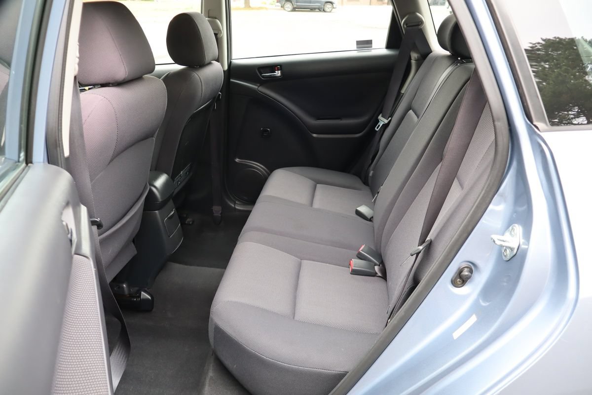 Used 2003 Toyota Matrix XR FWD image 18