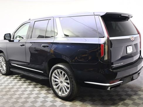 Used 2024 Cadillac Escalade Premium Luxury w/ LPO, Floor Liner Package AWD/4WD image 3