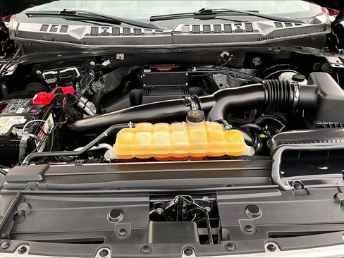 Used 2018 Ford F150 Lariat RWD image 9