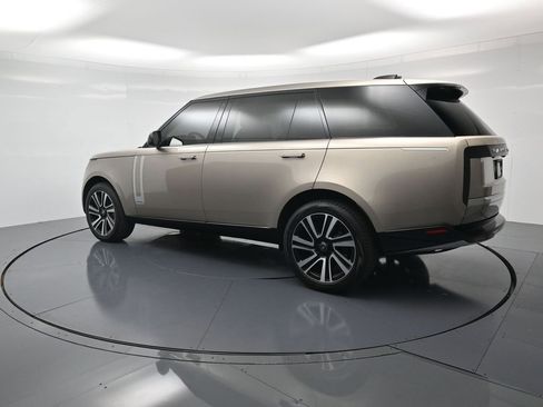Used 2023 Land Rover Range Rover Long Wheelbase Autobiography AWD/4WD image 3