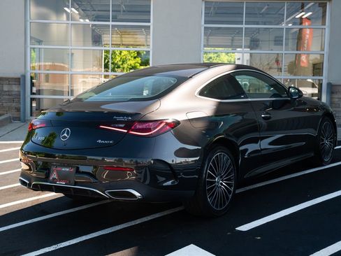 Used 2024 Mercedes-Benz CLE 300 4MATIC Coupe image 14