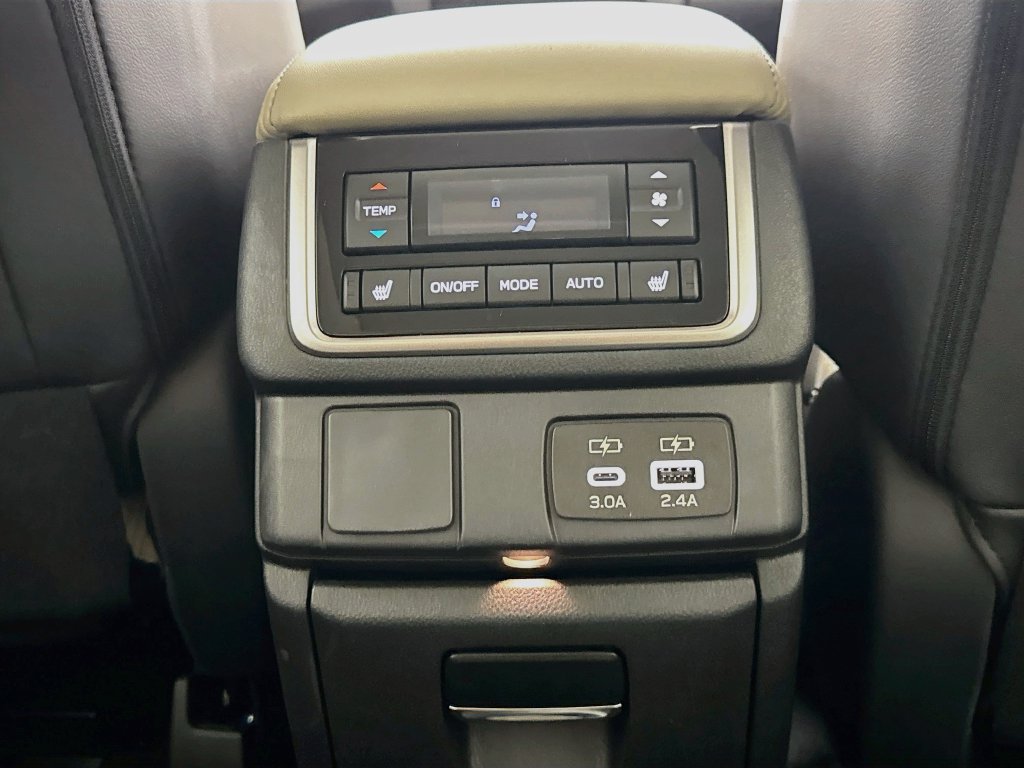 Certified 2026 Subaru Ascent Limited AWD/4WD image 31