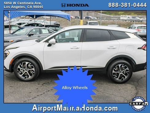 Used 2023 Kia Sportage EX image 3