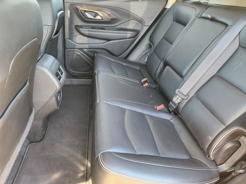 Used 2019 GMC Terrain Denali w/ Advanced Safety Package image 32