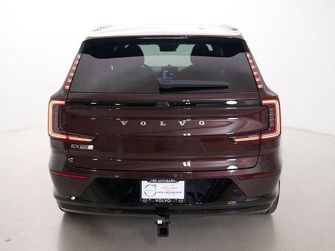 Certified 2025 Volvo EX90 Ultra AWD/4WD image 9