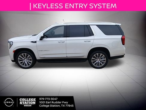 Used 2021 GMC Yukon Denali w/ LPO, Illumination Package image 6