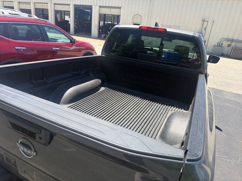 Used 2025 Nissan Frontier S RWD image 5