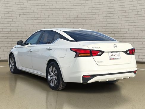 Used 2025 Nissan Altima 2.5 S image 7