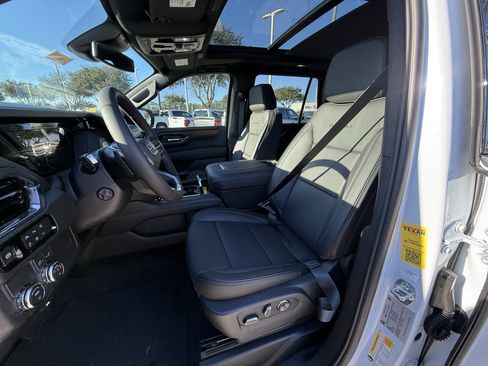 New 2026 GMC Yukon Denali image 19