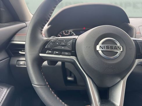 Used 2021 Nissan Altima 2.5 SR FWD image 14