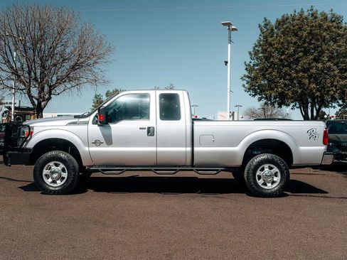 Used 2016 Ford F250 XLT w/ XLT Value Package image 4