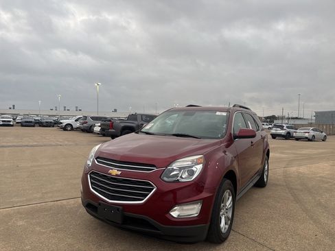 Used 2017 Chevrolet Equinox LT image 6