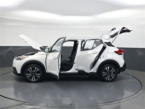 Used 2019 Nissan Kicks SV image 35