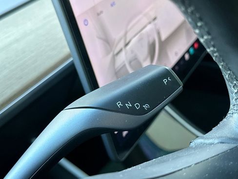 Used 2018 Tesla Model 3 Long Range image 21