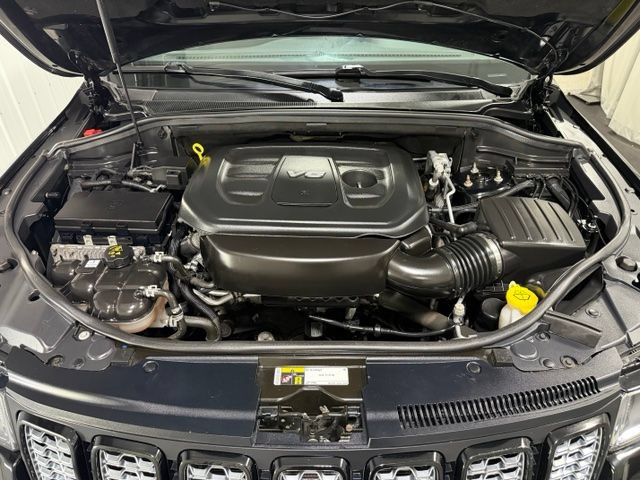 Used 2018 Jeep Grand Cherokee Altitude AWD/4WD image 24