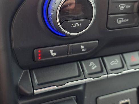 Used 2021 Chevrolet Silverado 1500 RST image 22