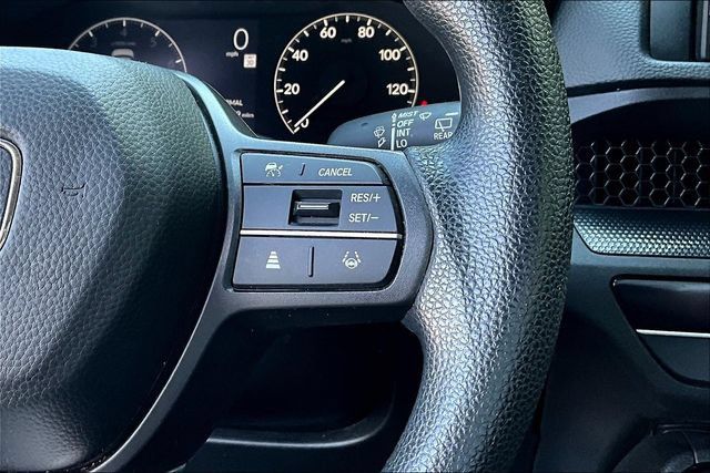 Used 2025 Honda CR-V LX image 12