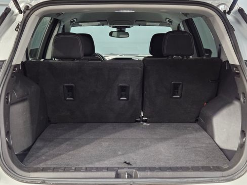 Used 2022 GMC Terrain SLE image 18