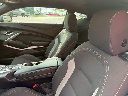 Used 2017 Chevrolet Camaro LT image 11