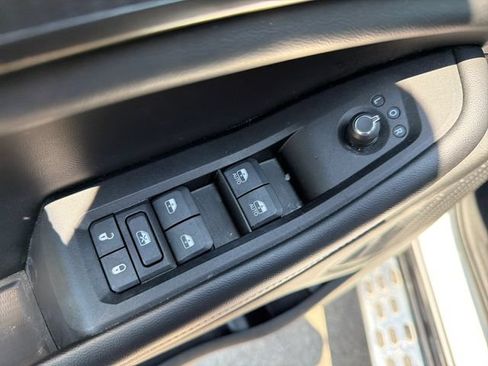 Used 2023 Jeep Grand Cherokee L Laredo AWD/4WD image 18