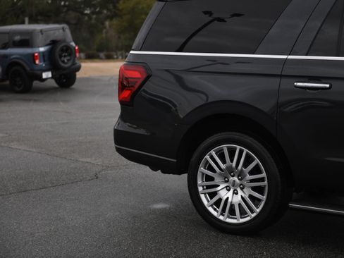 Used 2024 Ford Expedition Max Limited image 4