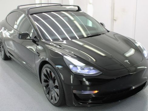 Used 2021 Tesla Model 3 Performance image 12