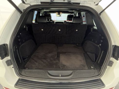 Used 2018 Jeep Grand Cherokee Altitude image 26