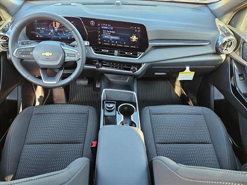 New 2026 Chevrolet Equinox LT w/ Safety and Technology Package image 19