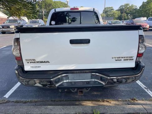 Used 2011 Toyota Tacoma PreRunner w/ SR5 Pkg #2 RWD image 11