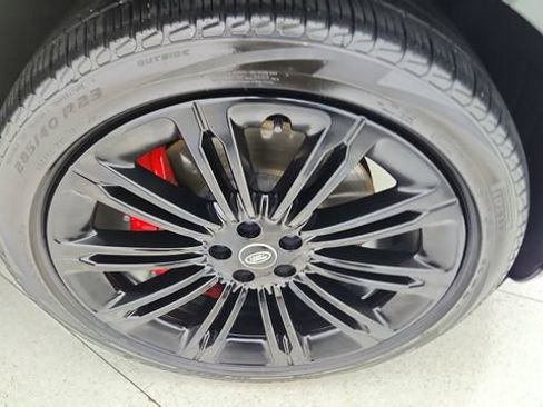 Used 2023 Land Rover Range Rover SE image 57