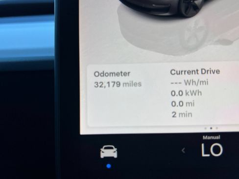 Used 2023 Tesla Model 3 Standard Range RWD image 36