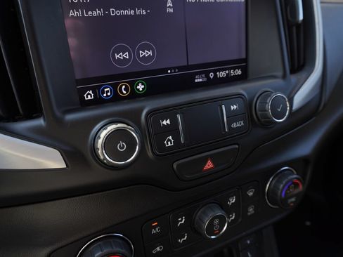 Used 2019 GMC Terrain SLT w/ Preferred Package FWD image 17