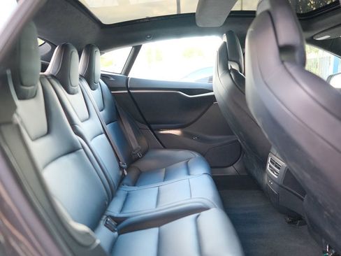 Used 2017 Tesla Model S 100D image 34