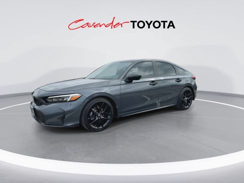 Used 2025 Honda Civic Sport image 4