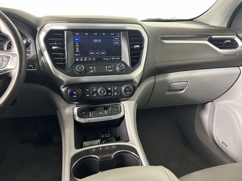 Used 2023 GMC Acadia SLT image 23