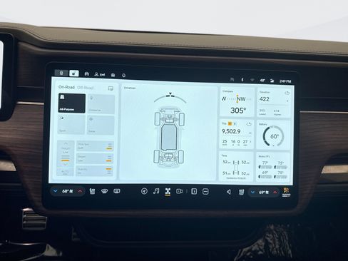 Used 2022 Rivian R1S Launch Edition image 13