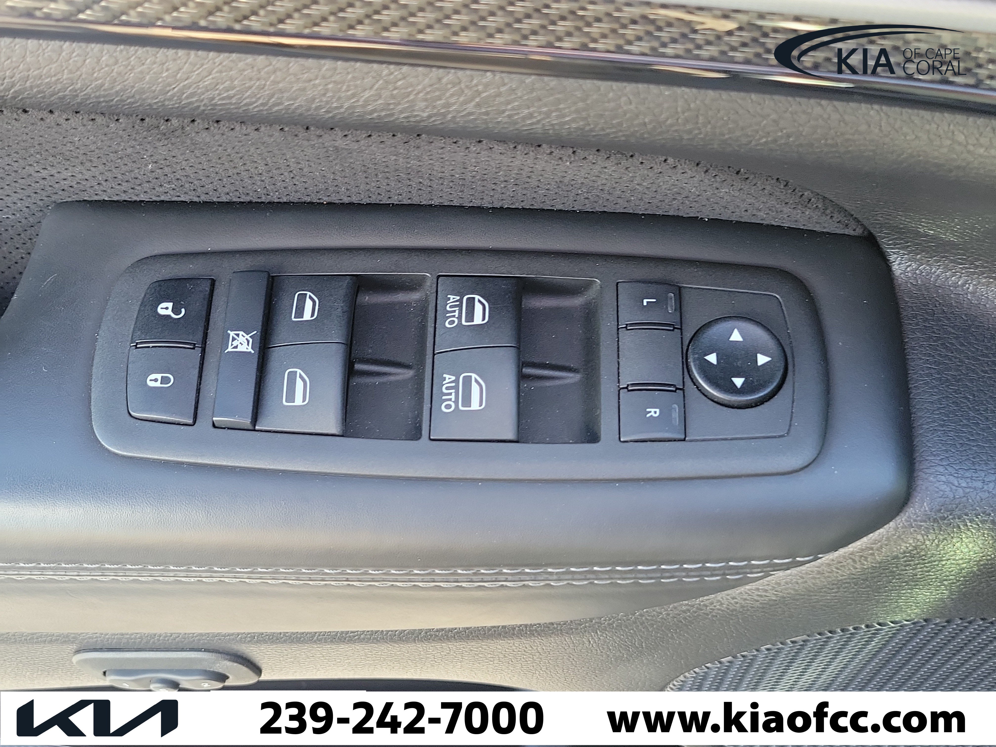 Used 2021 Jeep Grand Cherokee Trackhawk AWD/4WD image 25