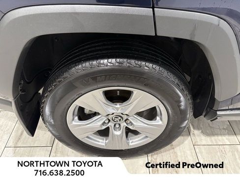 Used 2024 Toyota RAV4 XLE image 3