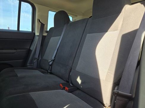 Used 2016 Jeep Patriot Sport w/ Power Value Group image 9