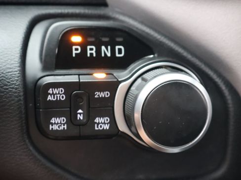 Used 2020 RAM 1500 Big Horn AWD/4WD image 26