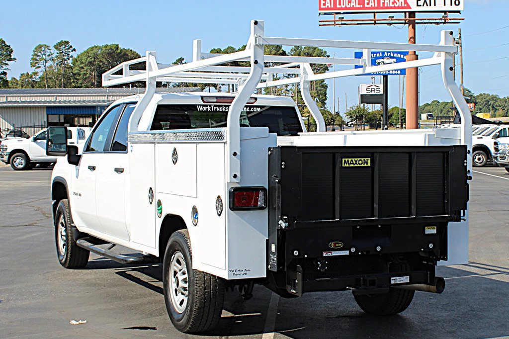Used 2025 Chevrolet Silverado 3500 W/T w/ WT/CX Safety Package AWD/4WD image 4