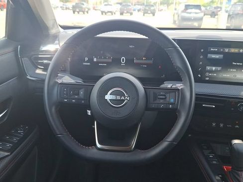 Certified 2025 Nissan Kicks SR FWD image 15