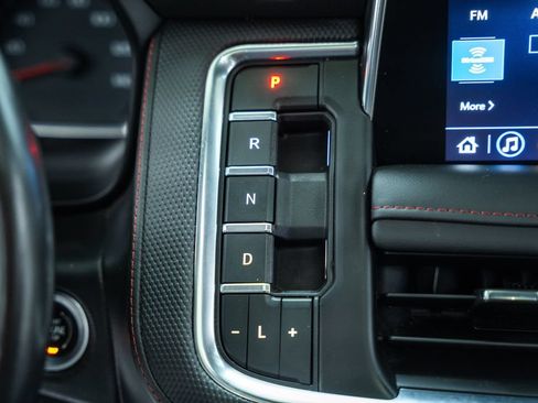 Used 2021 Chevrolet Tahoe RST w/ Luxury Package AWD/4WD image 28