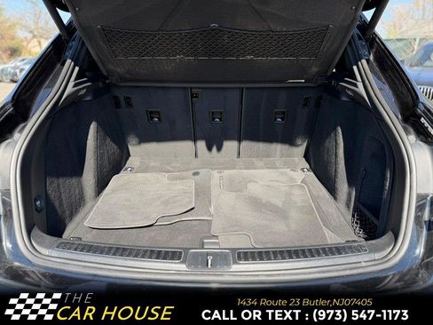 Used 2018 Porsche Macan S image 21