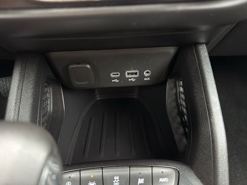 Used 2023 Chevrolet TrailBlazer ACTIV w/ Convenience Package AWD/4WD image 21
