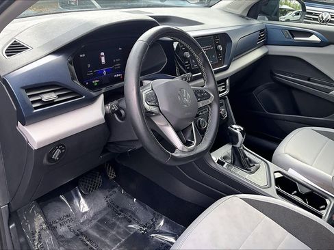 Used 2022 Volkswagen Taos SE w/ IQ.Drive SE Package image 18