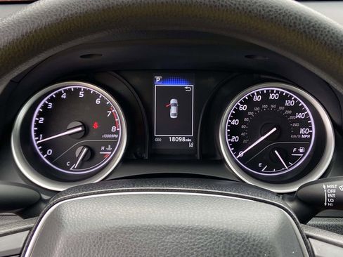 Used 2023 Toyota Camry LE image 33