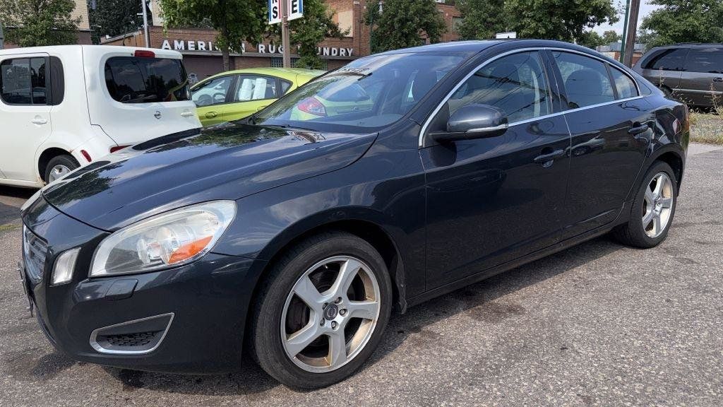 Used 2013 Volvo S60 T5 AWD/4WD image 2