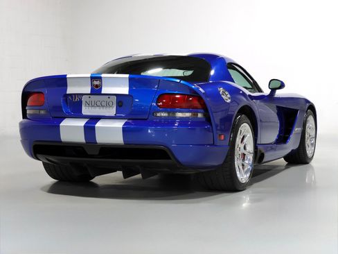 Used 2006 Dodge Viper SRT-10 RWD image 35