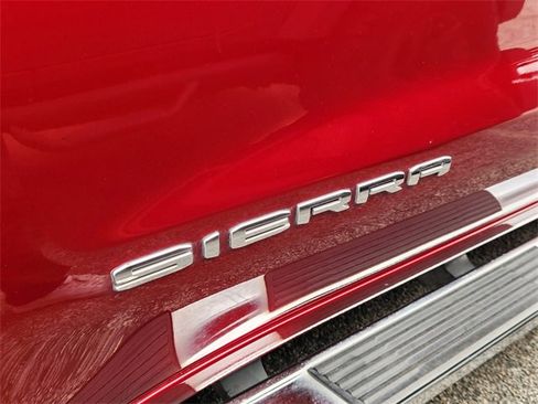 Used 2021 GMC Sierra 1500 SLT w/ SLT Convenience Package image 8